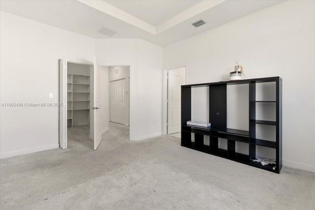 12855 NW 24th Ave, Miami, FL 33167