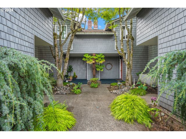 540 N HAYDEN BAY Dr, Portland, OR 97217