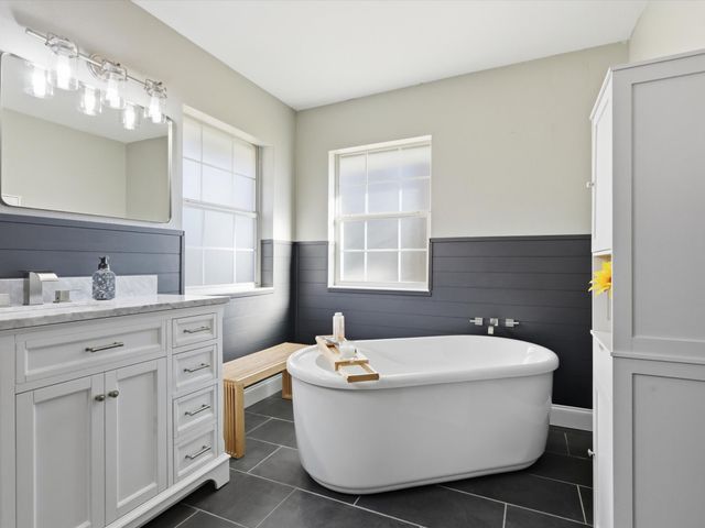 104 Fossil Court, Springtown, TX 76082