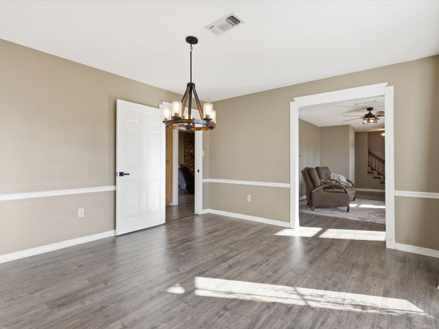 104 Fossil Court, Springtown, TX 76082