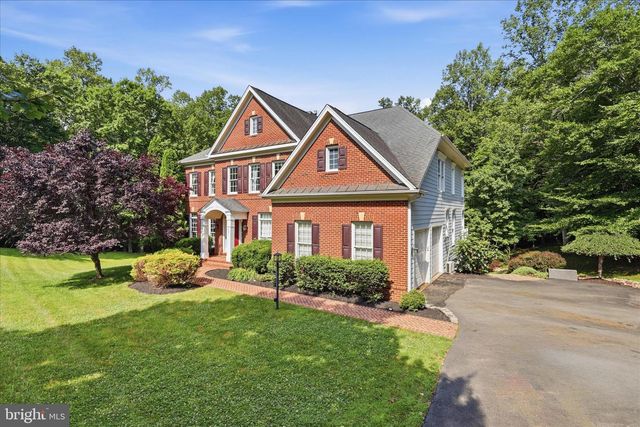 5081 WOLF RUN SHOALS RD, Woodbridge, VA 22192