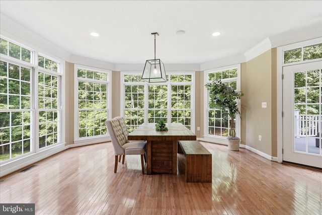 5081 WOLF RUN SHOALS RD, Woodbridge, VA 22192