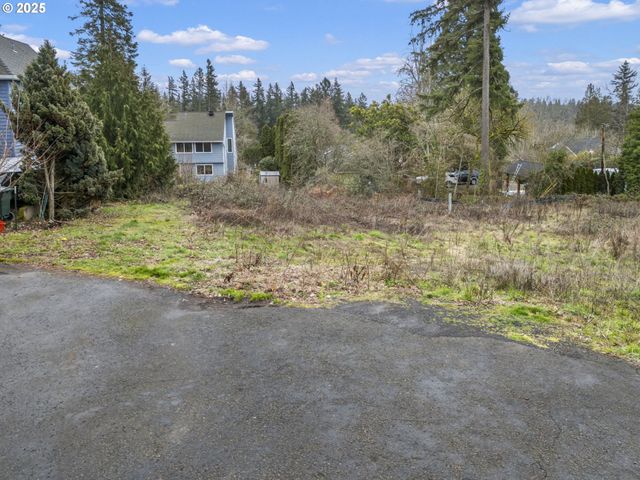 10216 Nw LEE St, Portland, OR 97229