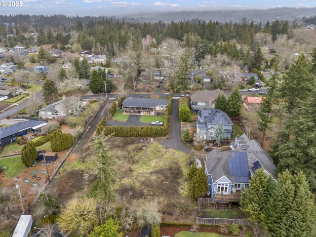 10216 Nw LEE St, Portland, OR 97229