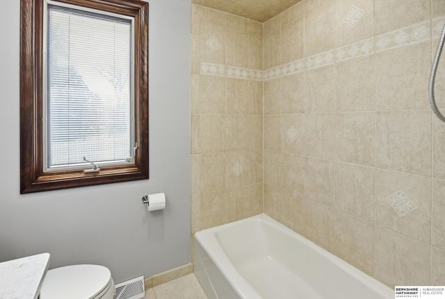 6245 Ponderosa Circle, Omaha, NE 68137