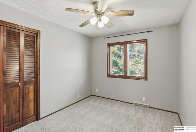 6245 Ponderosa Circle, Omaha, NE 68137