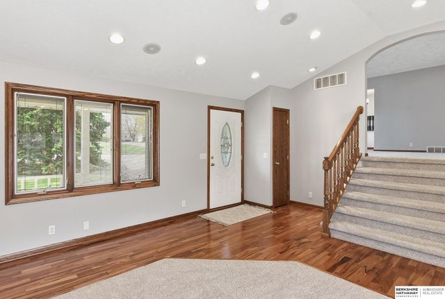 6245 Ponderosa Circle, Omaha, NE 68137