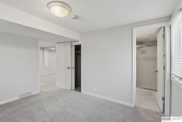 6245 Ponderosa Circle, Omaha, NE 68137