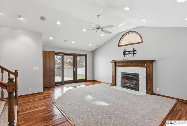 6245 Ponderosa Circle, Omaha, NE 68137