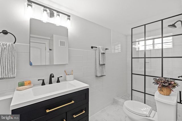 1700 DEWITT AVE, Alexandria, VA 22301