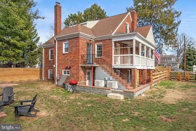 1700 DEWITT AVE, Alexandria, VA 22301