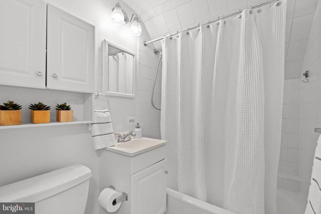 1700 DEWITT AVE, Alexandria, VA 22301