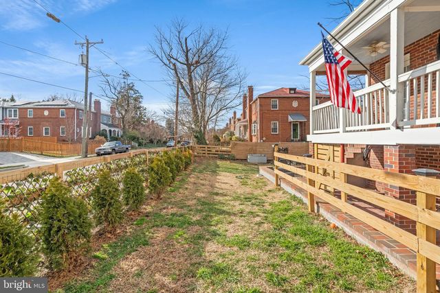 1700 DEWITT AVE, Alexandria, VA 22301