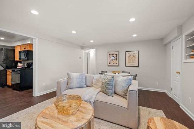 1700 DEWITT AVE, Alexandria, VA 22301