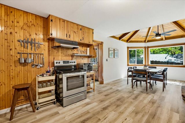 662 Nevada Street, Nevada City, CA 95959