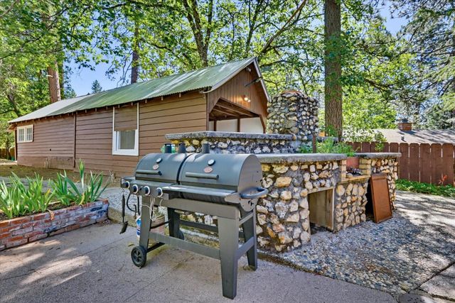 662 Nevada Street, Nevada City, CA 95959