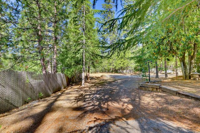 662 Nevada Street, Nevada City, CA 95959