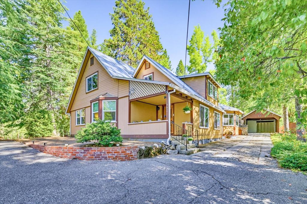 662 Nevada Street, Nevada City, CA 95959