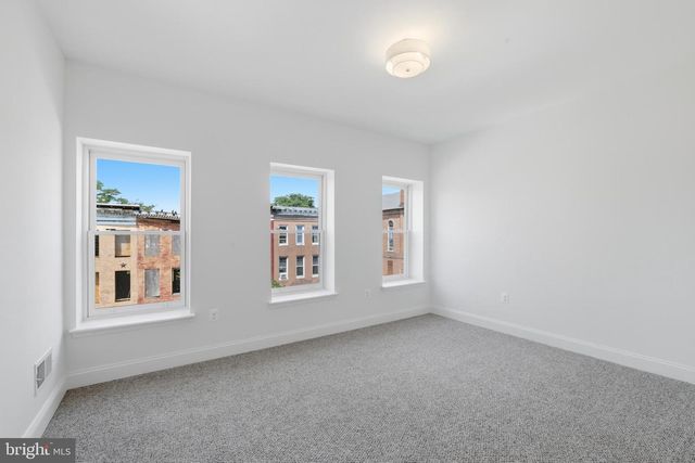 109 S FULTON AVE, Baltimore, MD 21223