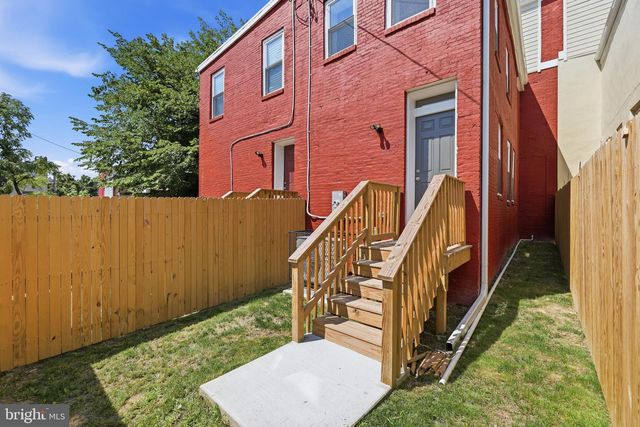 109 S FULTON AVE, Baltimore, MD 21223