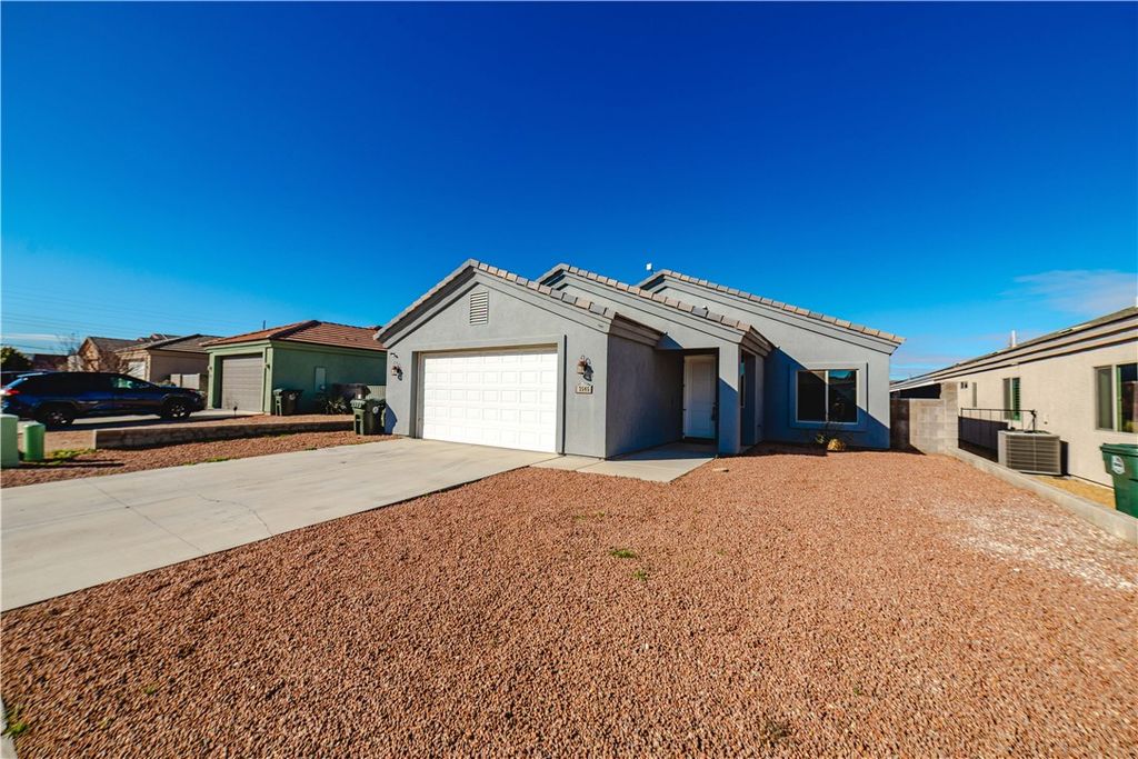 3545 N Adams Street, Kingman, AZ 86409