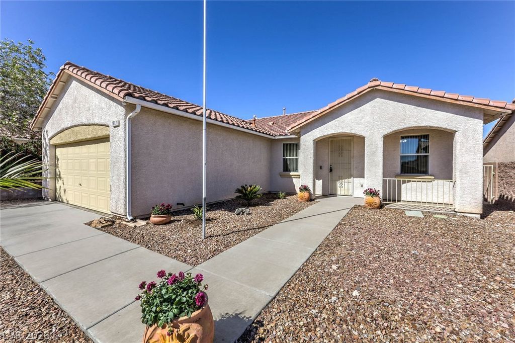 1017 Amber Gate Street, Henderson, NV 89002 — photo 4