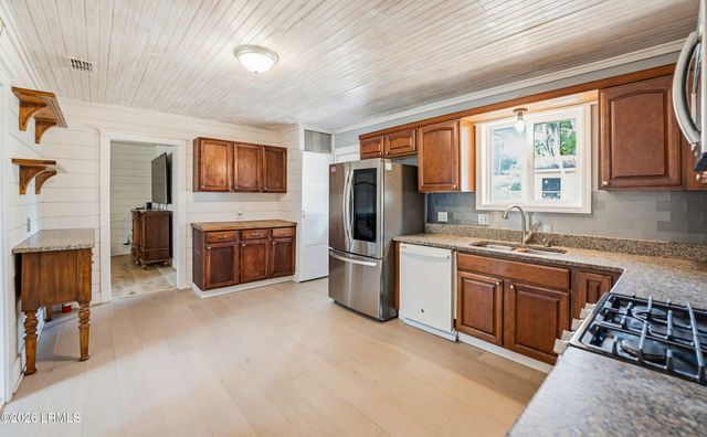 2602 S Royal Oaks Drive, Beaufort, SC 29902