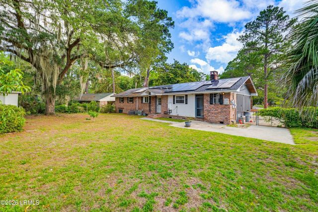2602 S Royal Oaks Drive, Beaufort, SC 29902