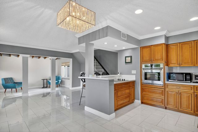 1503 NE 18th Avenue, Fort Lauderdale, FL 33304