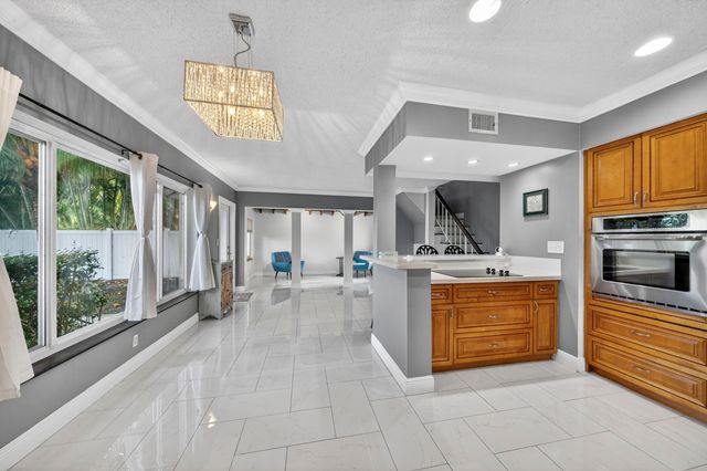 1503 NE 18th Avenue, Fort Lauderdale, FL 33304