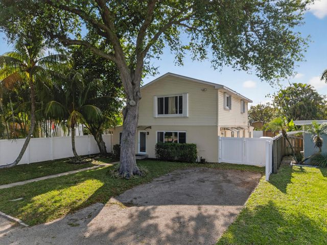 1503 NE 18th Avenue, Fort Lauderdale, FL 33304