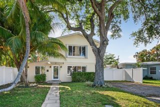 1503 NE 18th Avenue, Fort Lauderdale, FL 33304