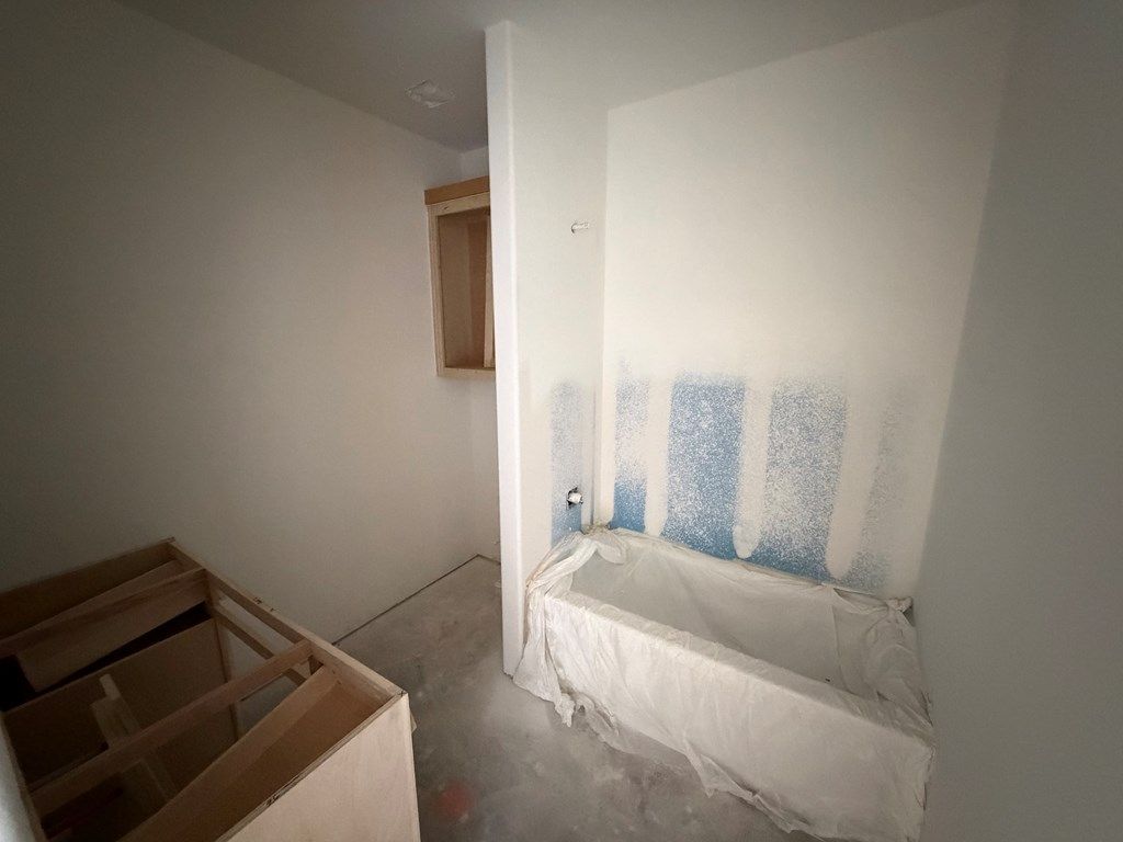 Image 10 of property listing at 5425 Riviera Lane, San Angelo, TX 76904