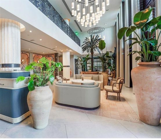 1100 West Ave 906, Miami Beach, FL 33139