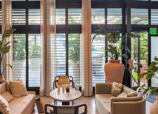 1100 West Ave 906, Miami Beach, FL 33139