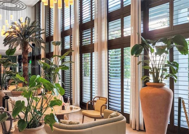 1100 West Ave 906, Miami Beach, FL 33139