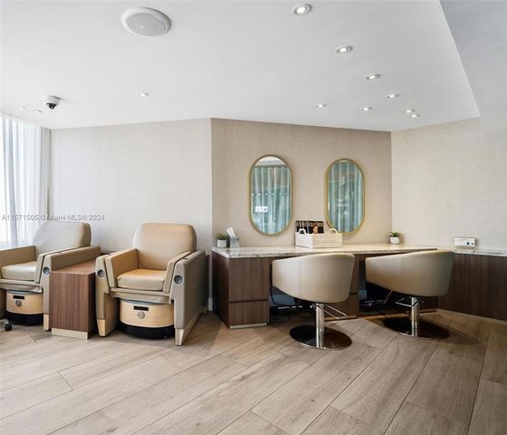 1100 West Ave 906, Miami Beach, FL 33139