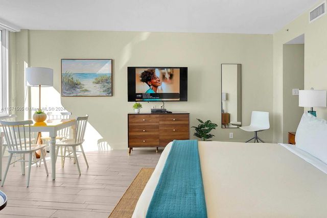 1100 West Ave 906, Miami Beach, FL 33139