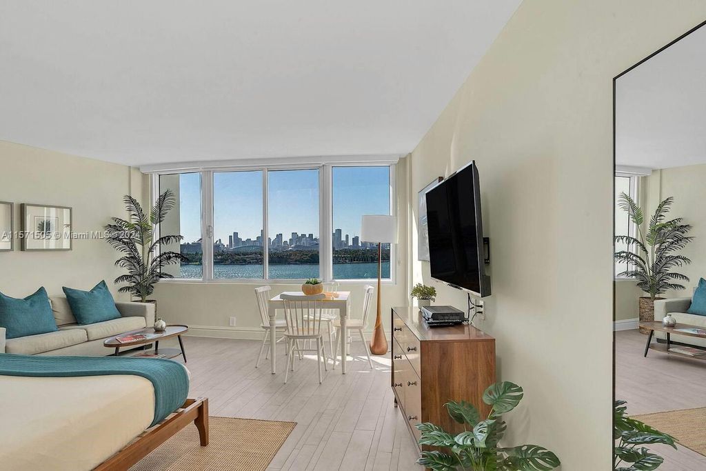 1100 West Ave 906, Miami Beach, FL 33139