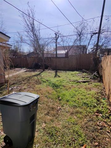 10614 Chadwick Street, Houston, TX 77029