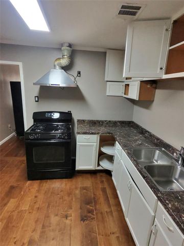 10614 Chadwick Street, Houston, TX 77029