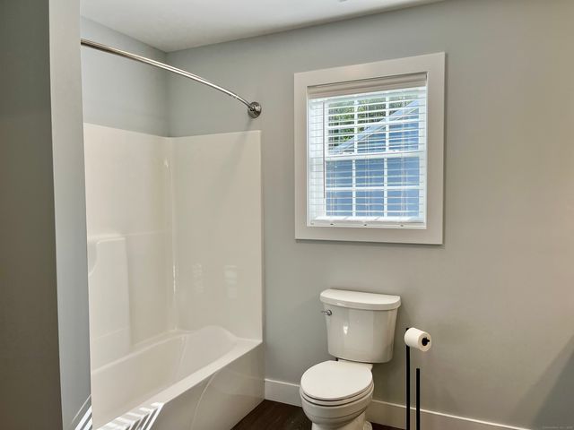 481 Norwich Avenue L, Colchester, CT 06415