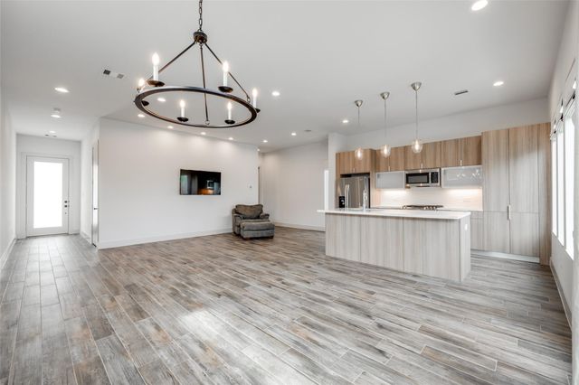 4402 Santorini Lane, Houston, TX 77045