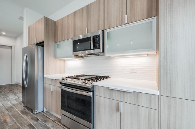 4402 Santorini Lane, Houston, TX 77045