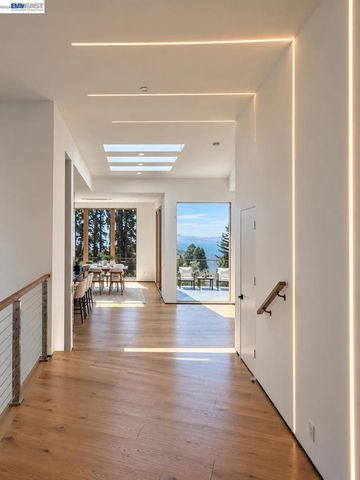 1026 Grizzly Peak Blvd, Berkeley, CA 94708