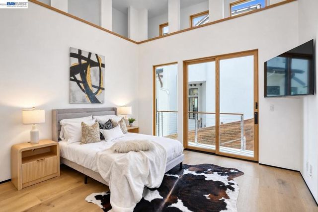 1026 Grizzly Peak Blvd, Berkeley, CA 94708