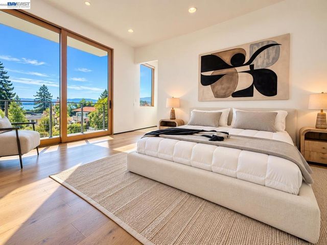 1026 Grizzly Peak Blvd, Berkeley, CA 94708