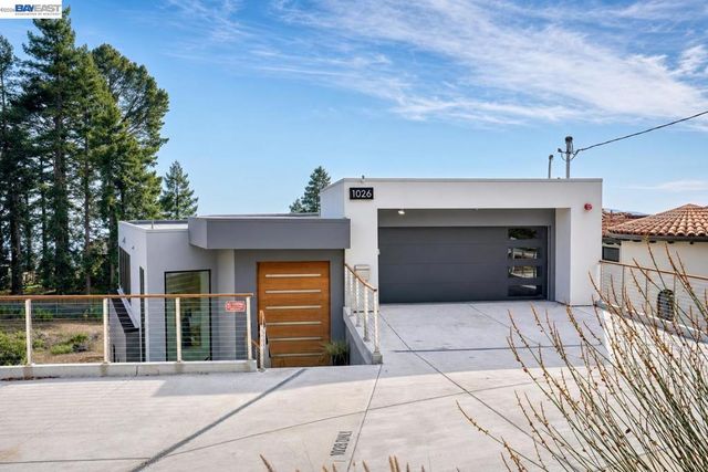 1026 Grizzly Peak Blvd, Berkeley, CA 94708