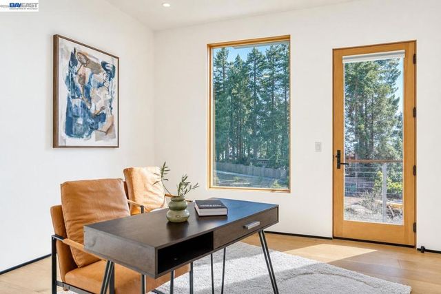 1026 Grizzly Peak Blvd, Berkeley, CA 94708