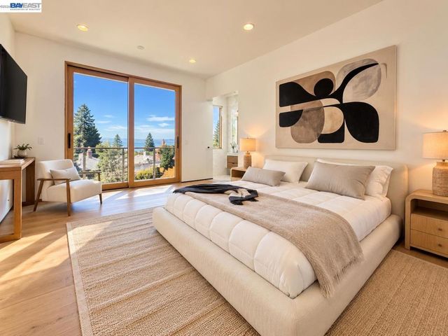 1026 Grizzly Peak Blvd, Berkeley, CA 94708